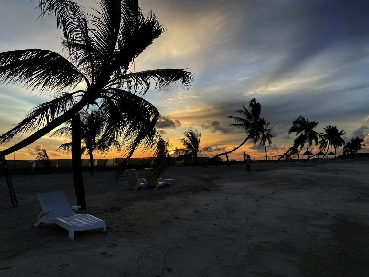 Adroit Beach Inn Guraidhoo  Eksteriør bilde